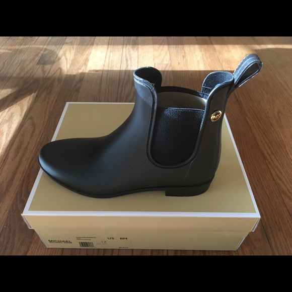 Michael Kors rain boots - Picture 6 of 7